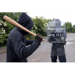 Universalus apsauginis policijos skydas